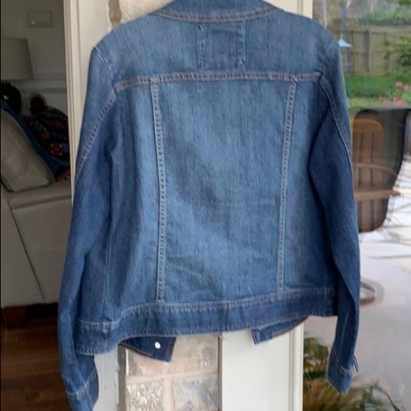❤️The Limited jean jacket excellent condition - Picture 3 of 4